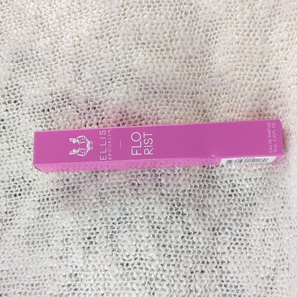 Ellis Brooklyn Florist Eau De Parfum Travel Spray, 10ml/0.33fl oz - Picture 3 of 6